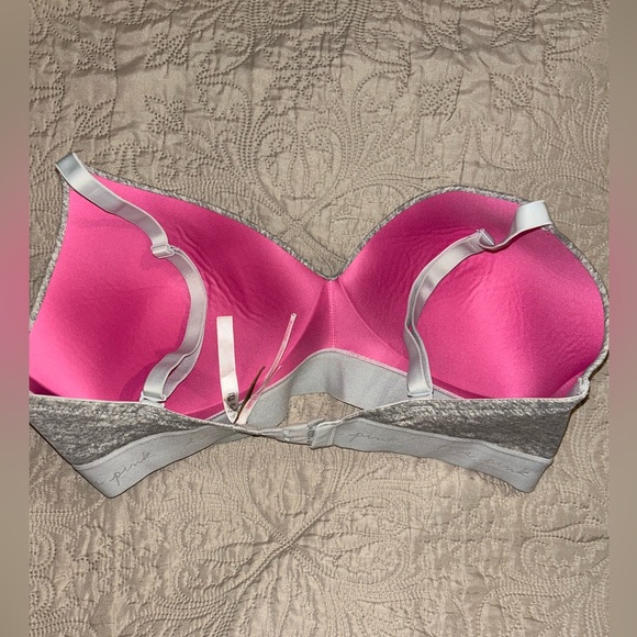 NWT VS PINK wear everywhere wireless bra - Picture 4 of 6